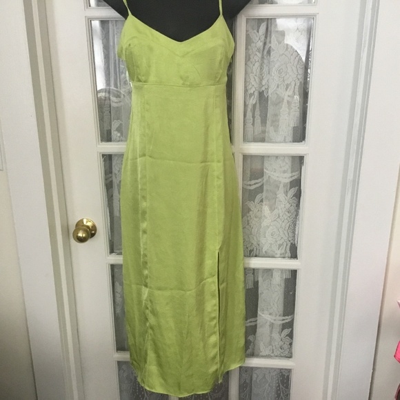 HM lime  green maxi, backless dress size small - Picture 1 of 7